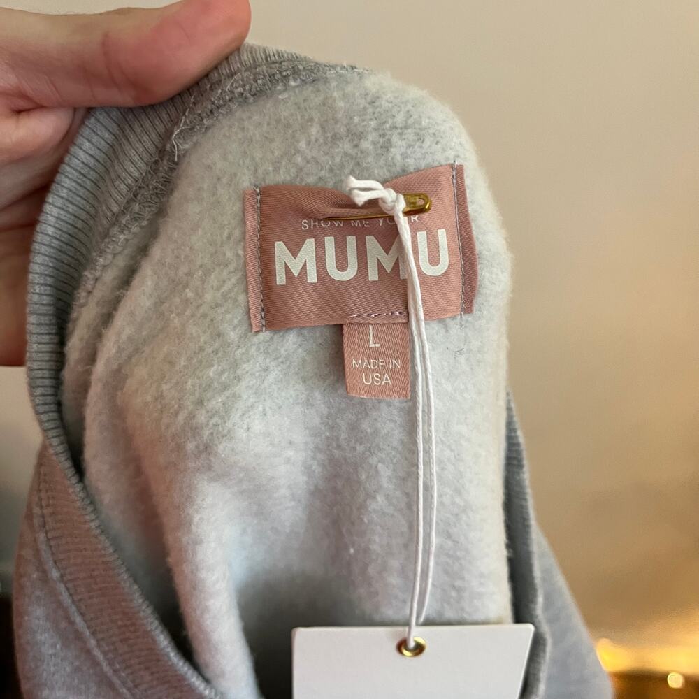 Show Me Your MuMu Oversized Crew Neck Montauk Graphic Stanley Sweater NWT - Picture 5 of 5